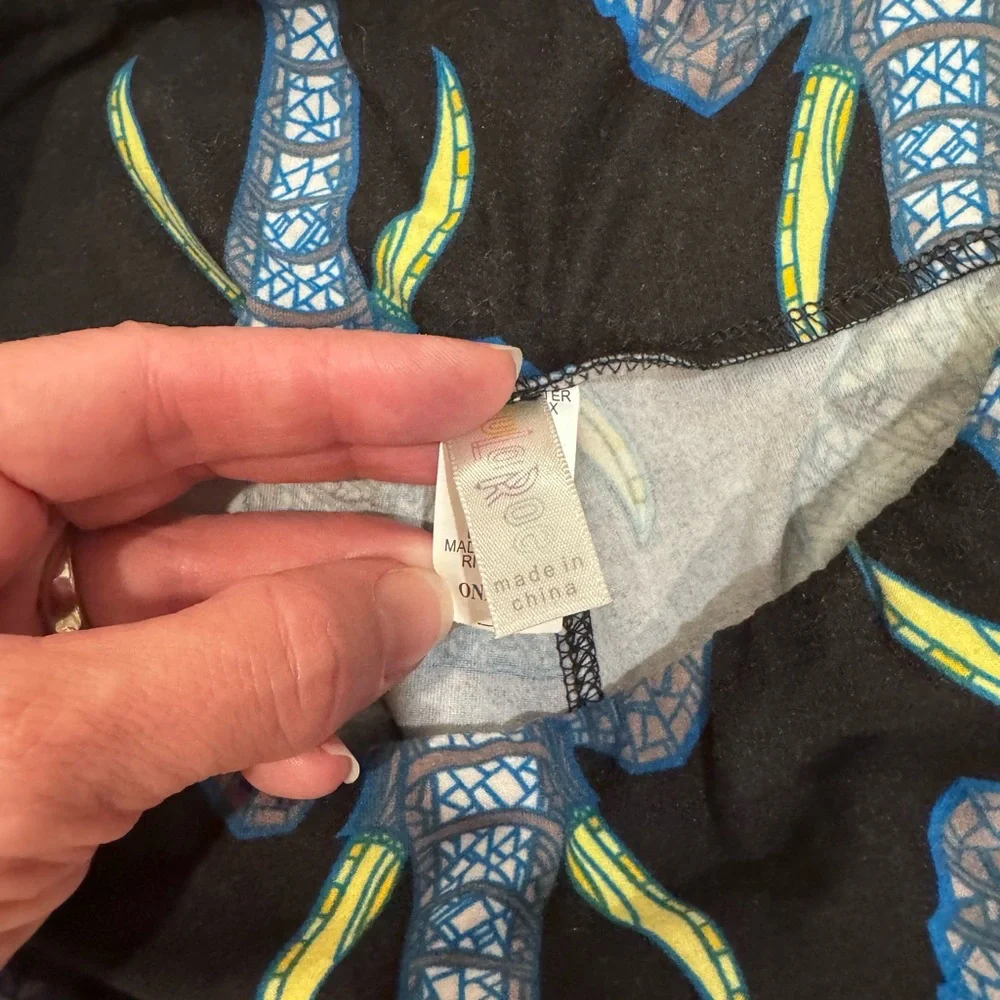 LuLaRoe Black and Blue Elephant Print Leggings - Picture 4 of 4